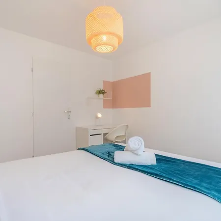 1 Bedroom Near Tram, Chr + Parking شقة *